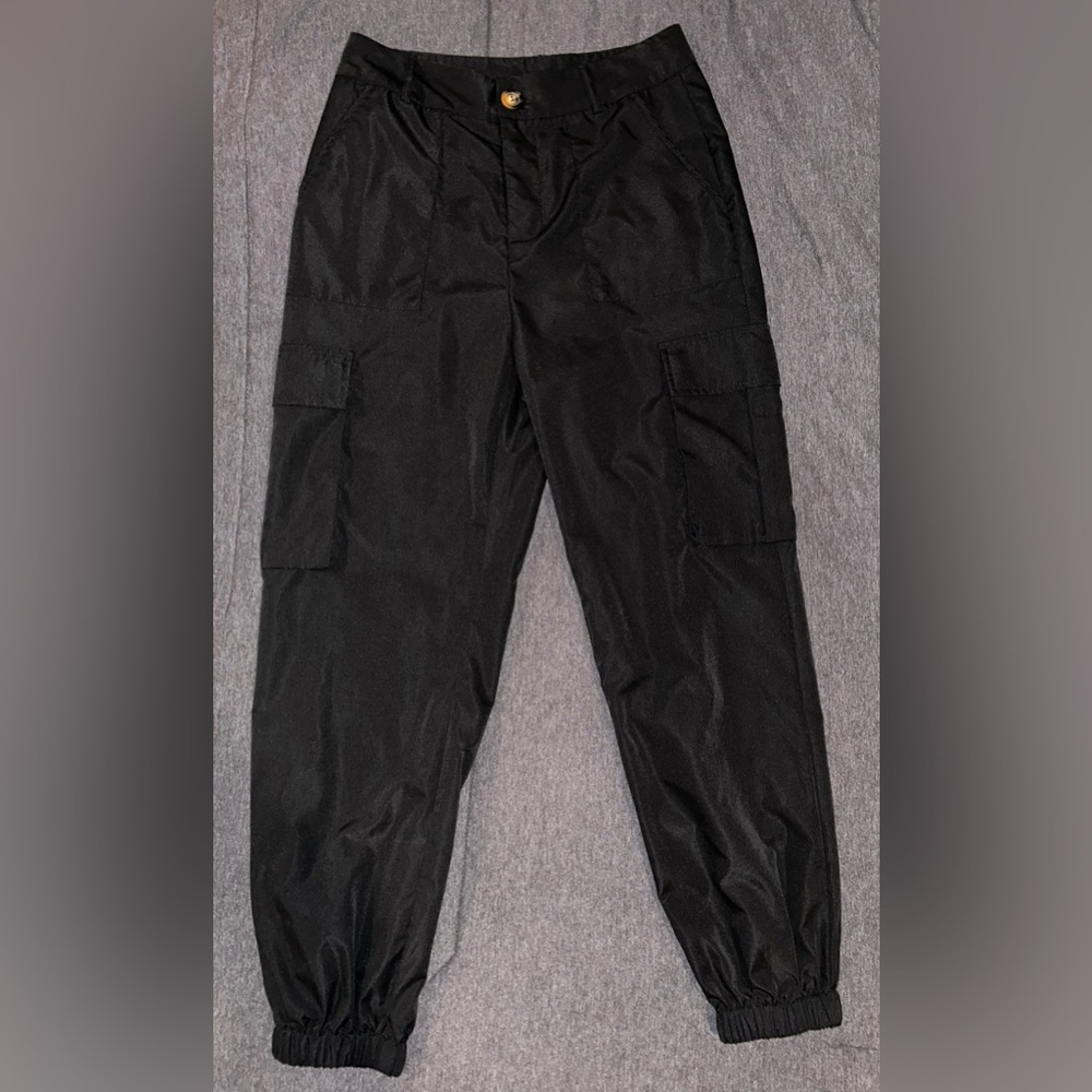 A black pair of cargo pants size medium from Shein